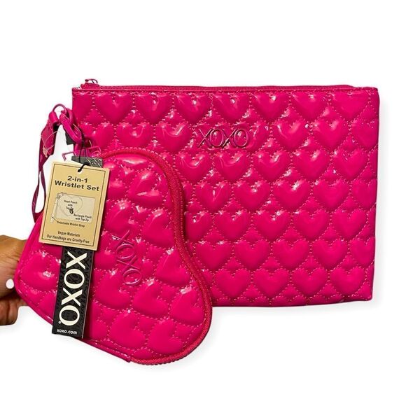 XOXO Women’s Pink 2-in-1 Rectangle and Heart Faux Leather Puffer Wristlet Set - Picture 1 of 9